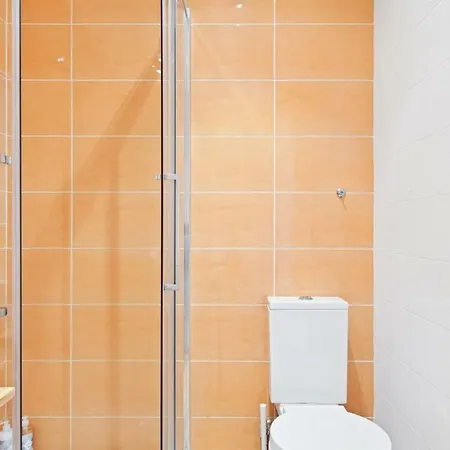 Apartment Bright 1bdr Minutes From The Tagus River *